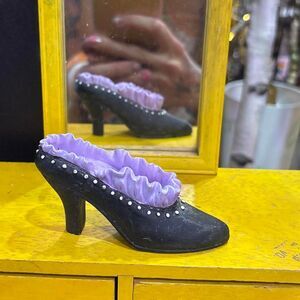 Black Decor-home-accesories